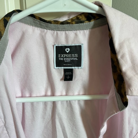 Express button down - Picture 3 of 4